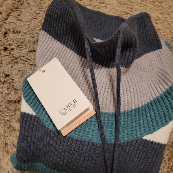 Carve Designs Wave rugby stripe Rockvale sweater Size: small - Picture 4 of 4